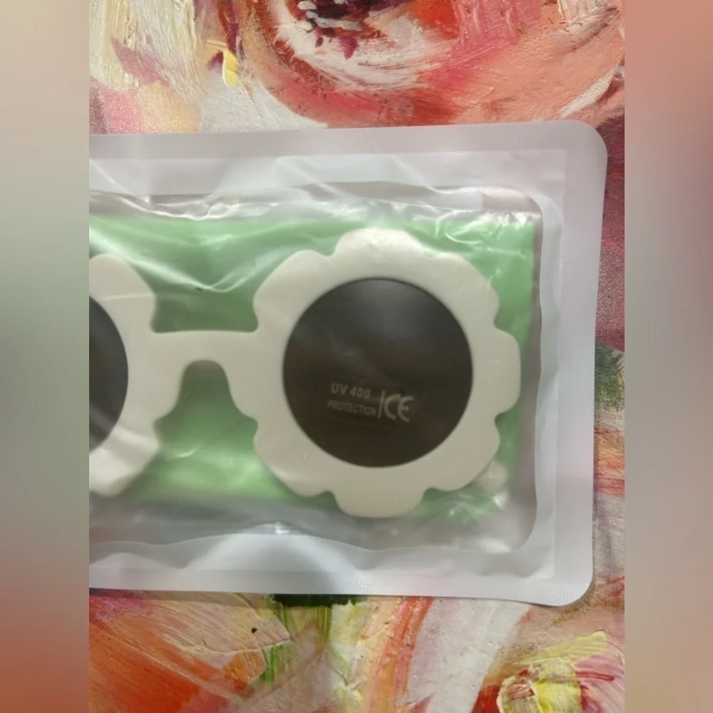 Sunglasses for Kids Round Flower Cute Glasses UV 400 Protection Children Girl